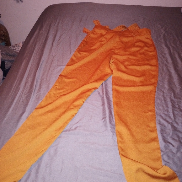 Orange satin pants with tie up belt - Picture 5 of 7